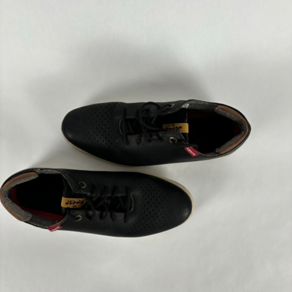 Vintage Levi's Sneakers Black Classic shoes - Picture 8 of 9